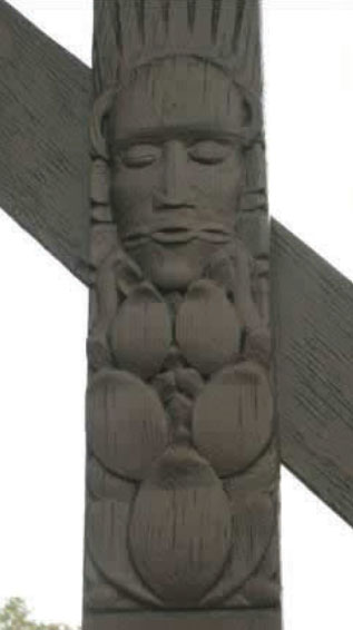 masque du portail du tata africain de Chasselay
